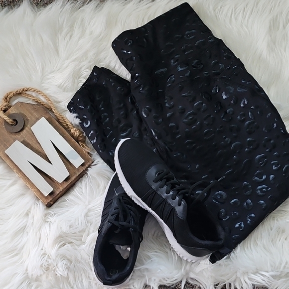 Cato Black on Black Leopard Print Leggings - Picture 1 of 13